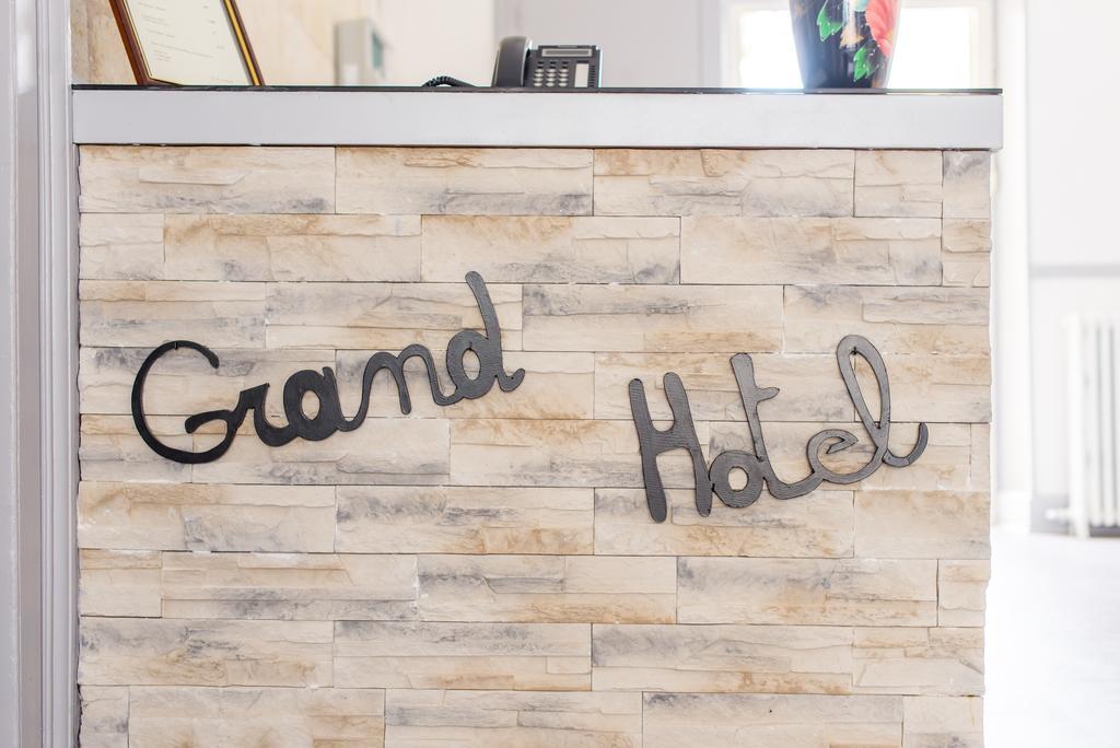 Grand Hotel Sainte-Foy-la-Grande Ngoại thất bức ảnh