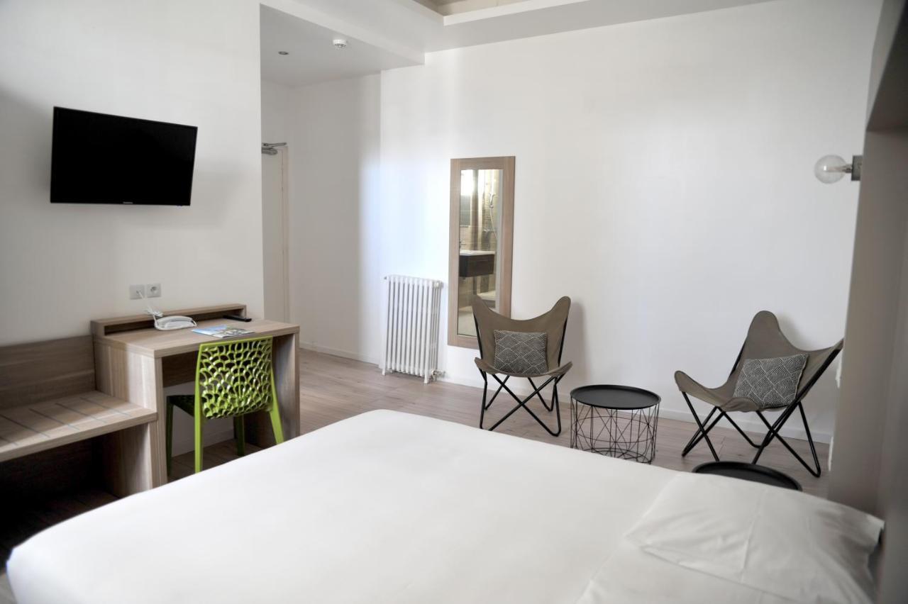 Grand Hotel Sainte-Foy-la-Grande Ngoại thất bức ảnh